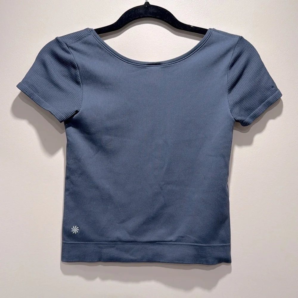 🔥Athleta Girl Slate Blue Short Sleeve Top🔥